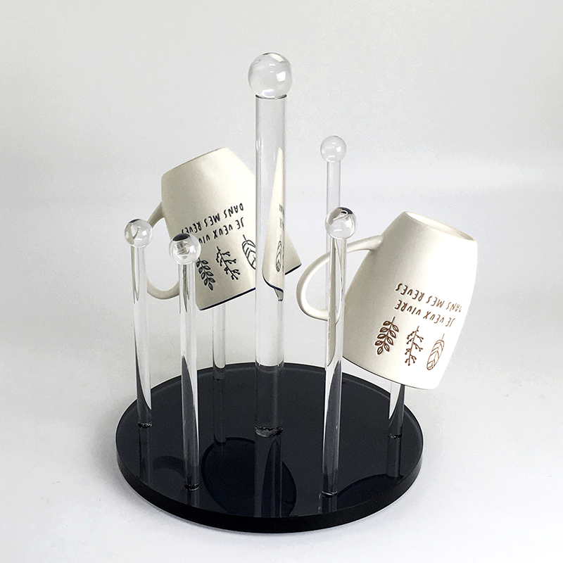 CUPS HOLDER